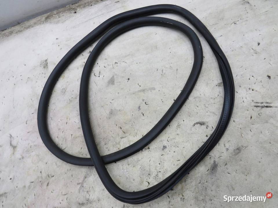 USZCZELKA DRZWI LEWY PRAWY TYŁ HB PEUGEOT 308 T9 sprzedam