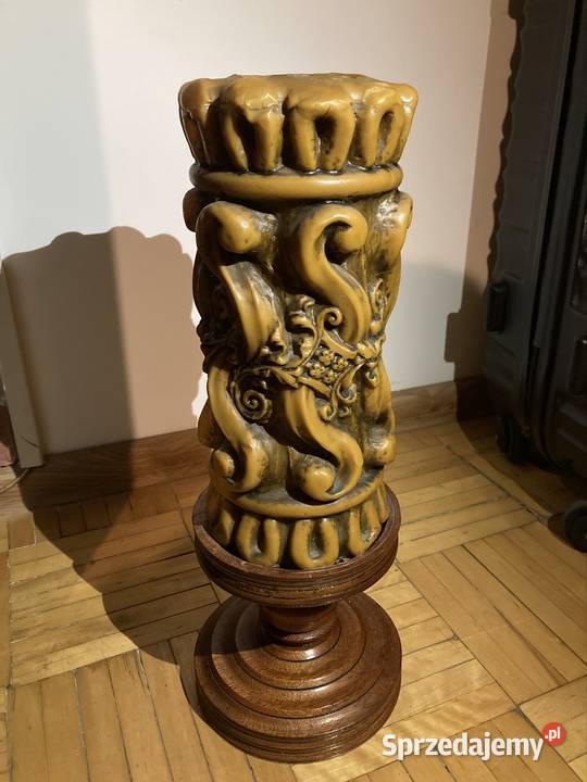 Duża świeca ręcznie rzeźbiona Świdnik