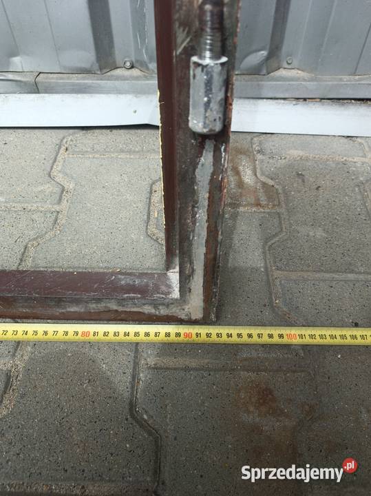 drzwi prawe metalowe solidne ciężkie zewnętrzne Drzwi zewnętrzne