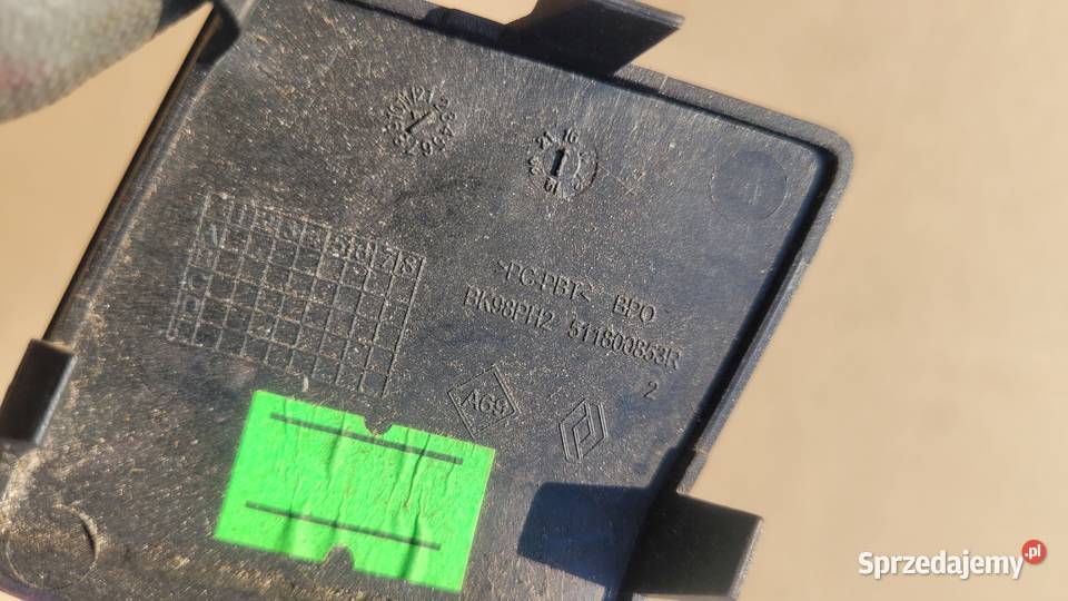 RENAULT CLIO IV 4 LIFT 16 ZAŚLEPKA HAKA ZDERZAKA osobowe śląskie Ruda Śląska