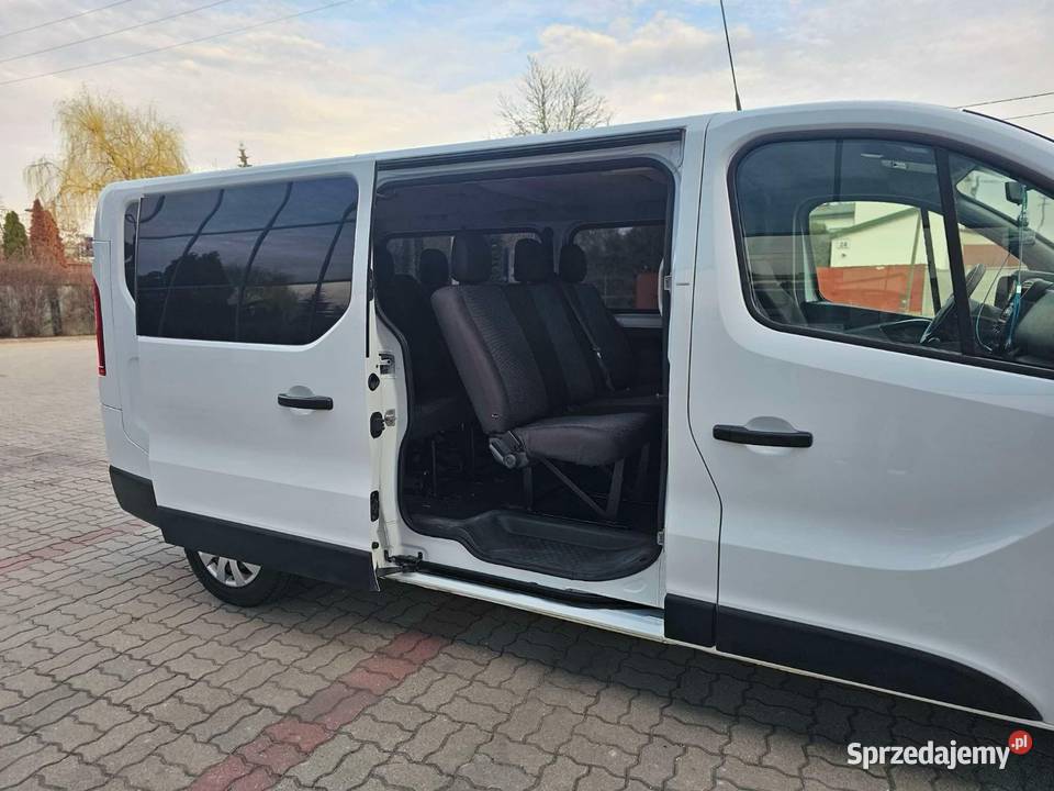 Renault Trafic 9 osobowy Long Trafic Warszawa