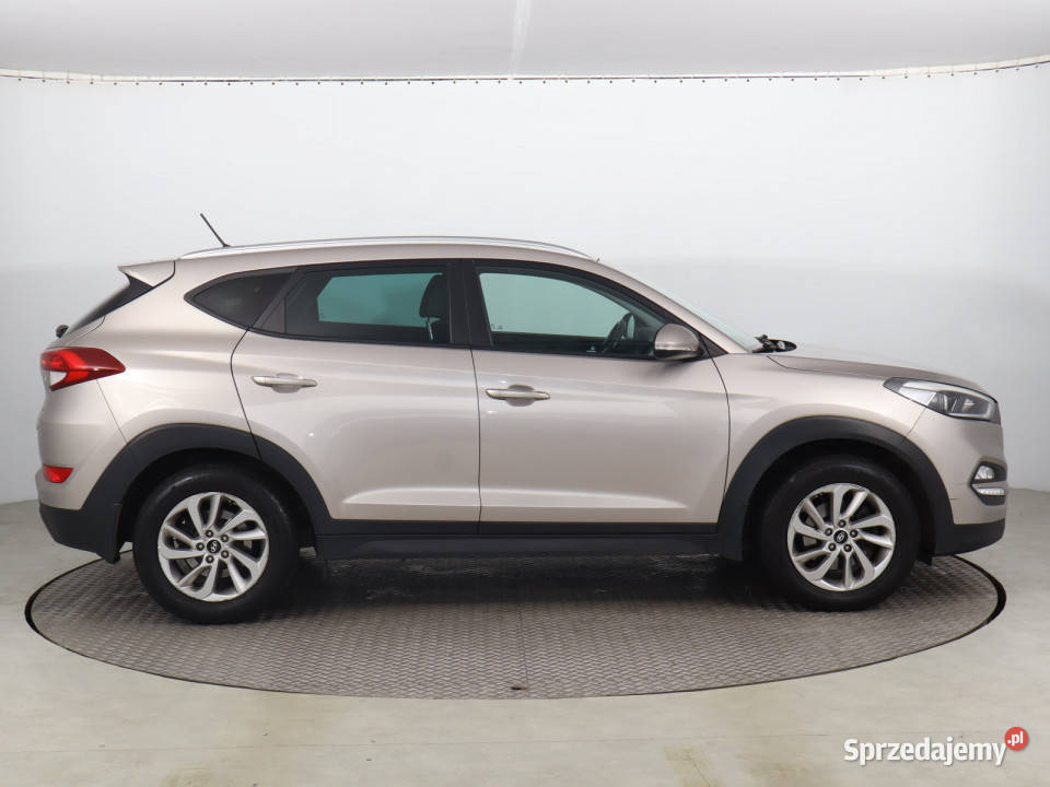 Hyundai Tucson 17 CRDi nieuszkodzony Bielany Wrocławskie
