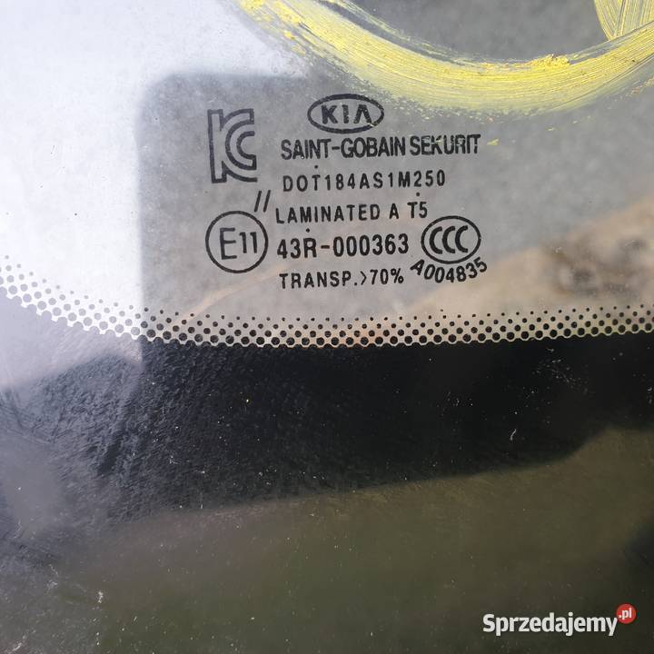 KIA CARENS IV SZYBA PRZEDNIA CZOLOWA SENSOR 14R osobowe Łochowice sprzedam
