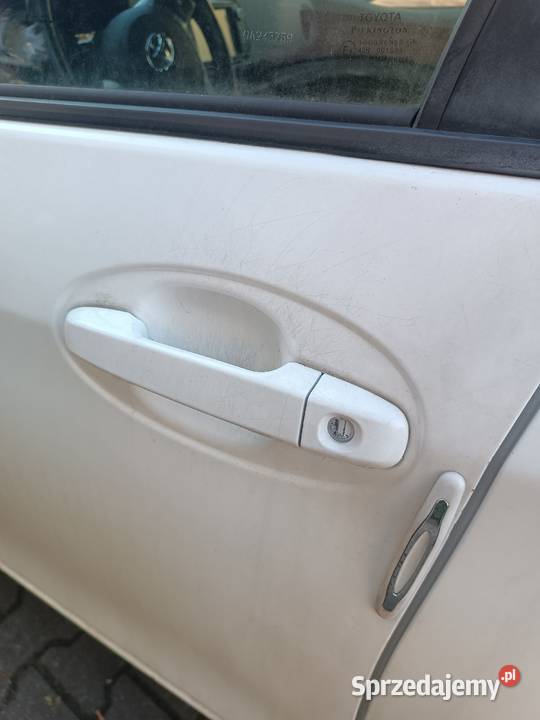 Toyota Yaris 10 2017 Yaris