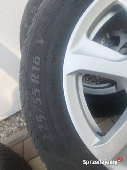 Audi A4A5komplet ładnych alufelg z oponami wielkopolskie Lubasz sprzedam