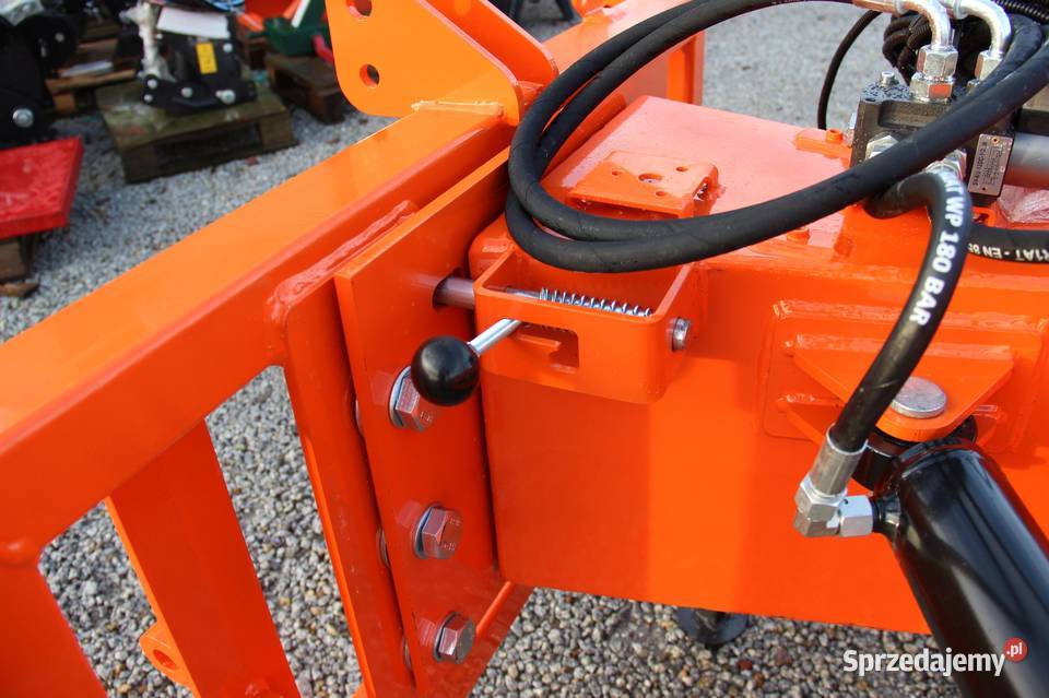 Pług śnieżny składany kat II Metal Technik pługi Rogóźno