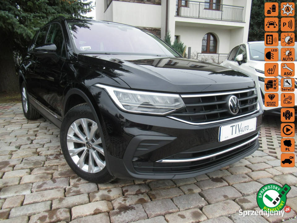 Volkswagen Tiguan BEZSZKODOWY MARTWE POLE Masaż podgrzewane fotele Warszawa