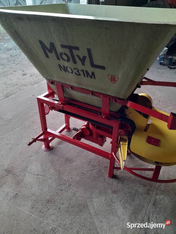 Rozsiewacz nawozu motyl Ulan-Majorat