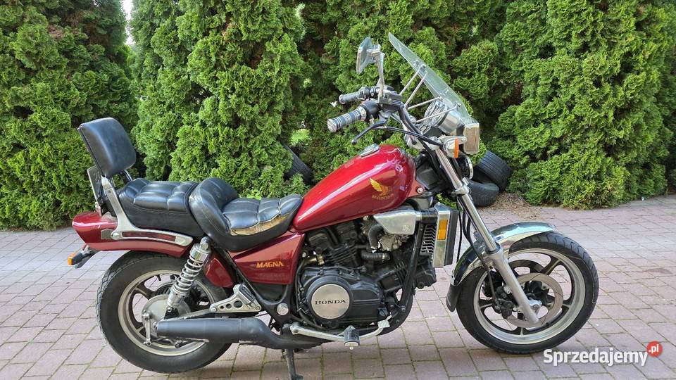 Honda 700 magna zarejestrowany w Polsce motocykl Nowa Dęba