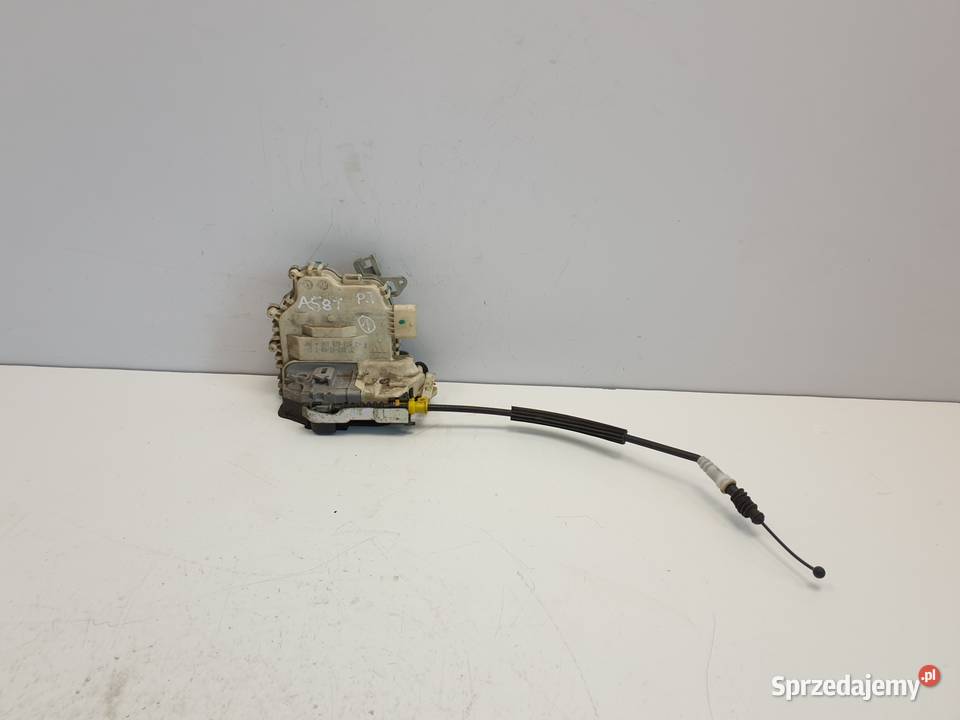 Audi A5 8T ZAMEK DRZWI PRAWY Tył 8K0839016C Zamki, wkładki i kluczyki Karoseria Rudka