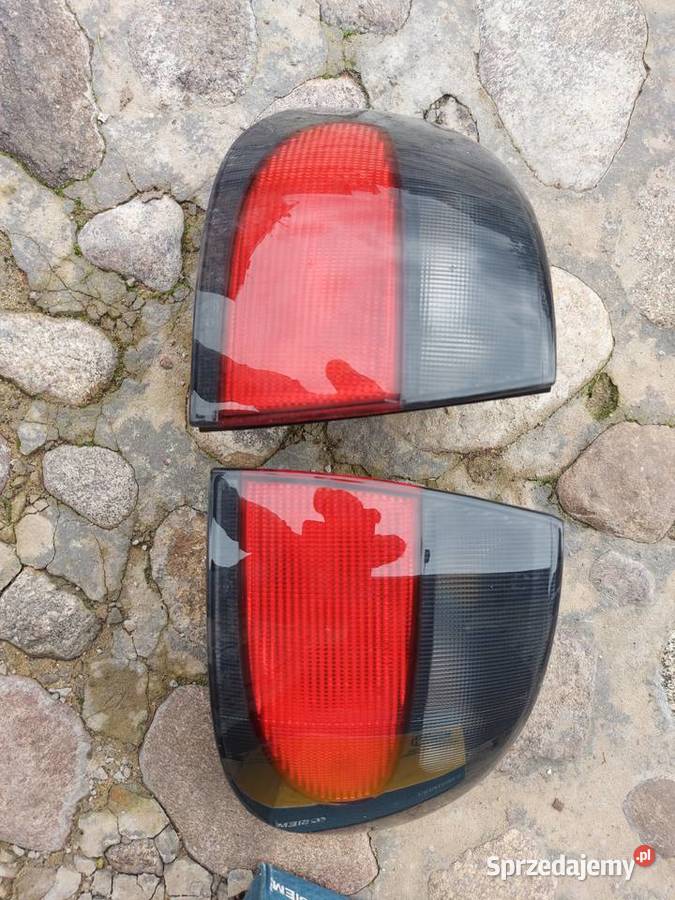 Komplet nowych lamp tylnych RENAULT MEGANE łódzkie Sędziejowice sprzedam