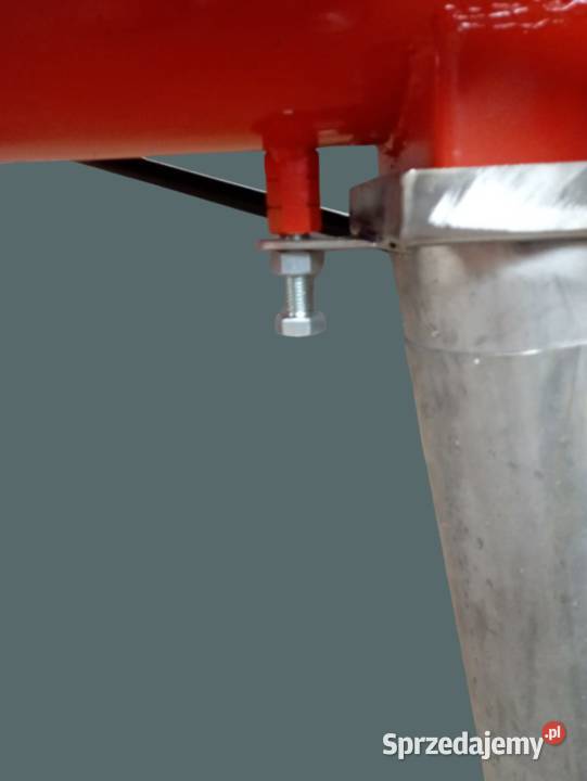 Piaskarka Posypywarka Solarka do piasku 2 m3 Żmigród