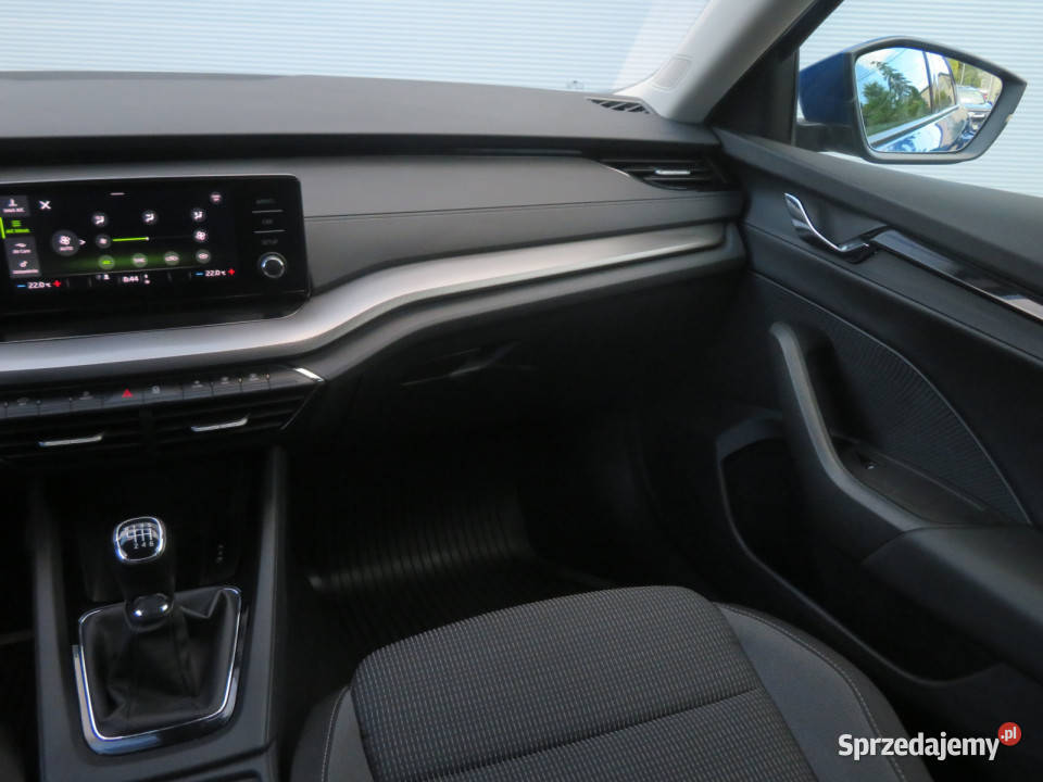 Skoda Octavia 15 TSI asystent pasa ruchu śląskie