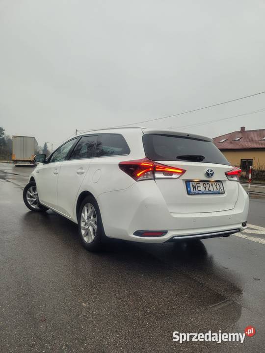 TOYOTA AURIS II LIFT 18 Hybrid KOMBI FV 23 łódzkie Łask