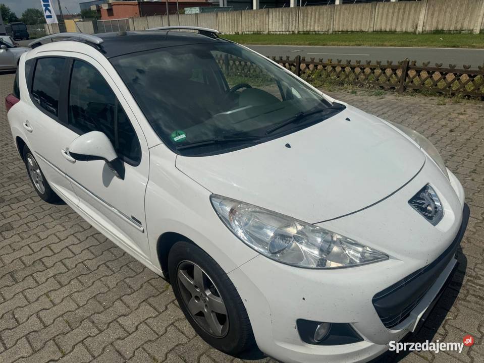 Peugeot 207SW 14 75 135000 2013 z Niemiec Kombi Przeworsk