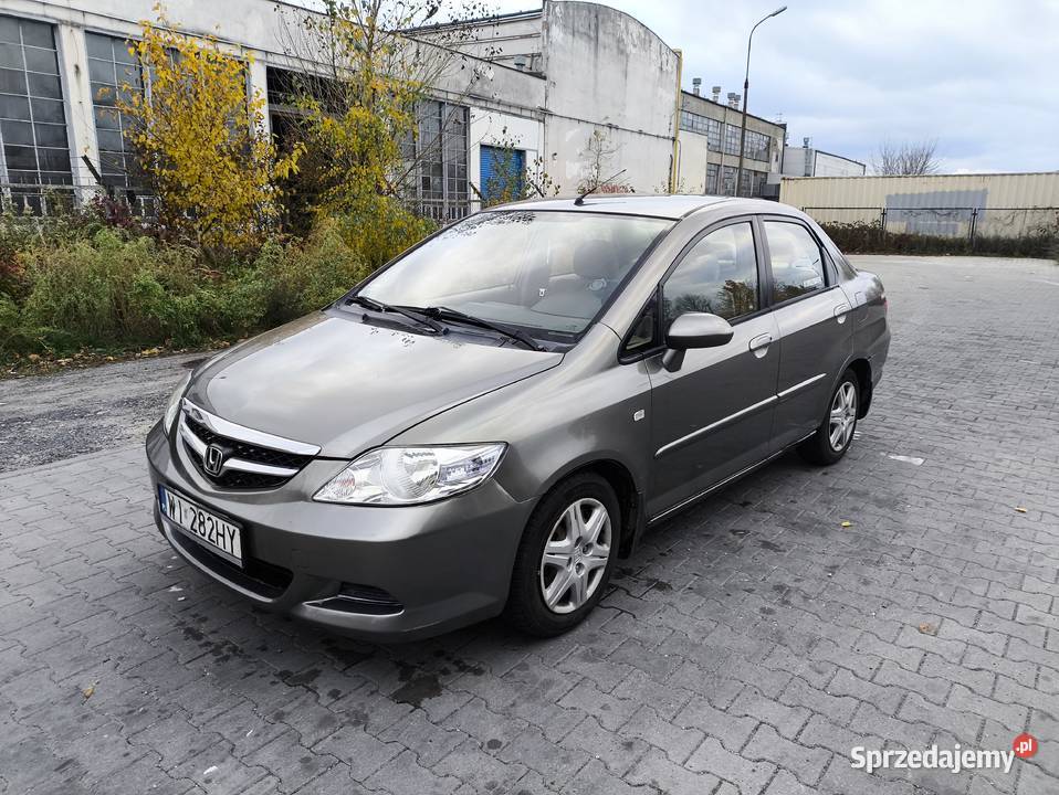Honda City 14 2005 sedan 1448cm3 Toruń