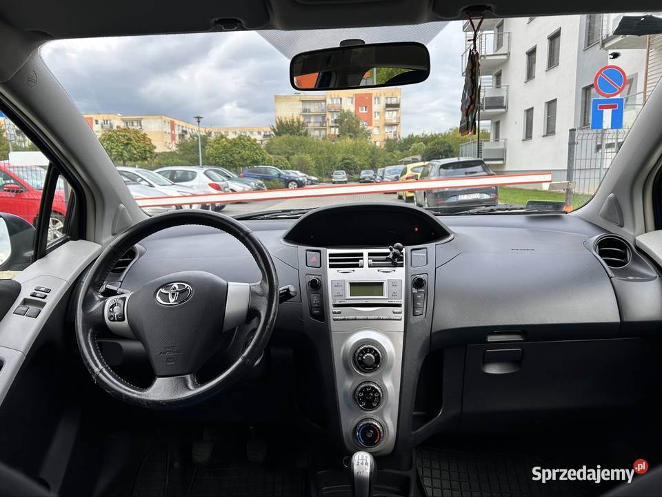 Toyota Yaris 10 benzyna klima sprawna 2006 Inowrocław