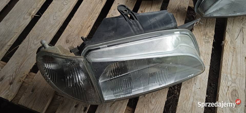 Citroen Berlingo I Partner lampy przód prawa Nysa