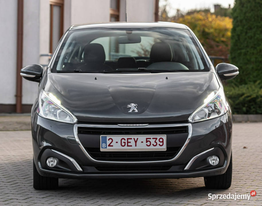 Peugeot 208 16HDI 100 Serwisowany Zadbany Super nawigacja Zwoleń