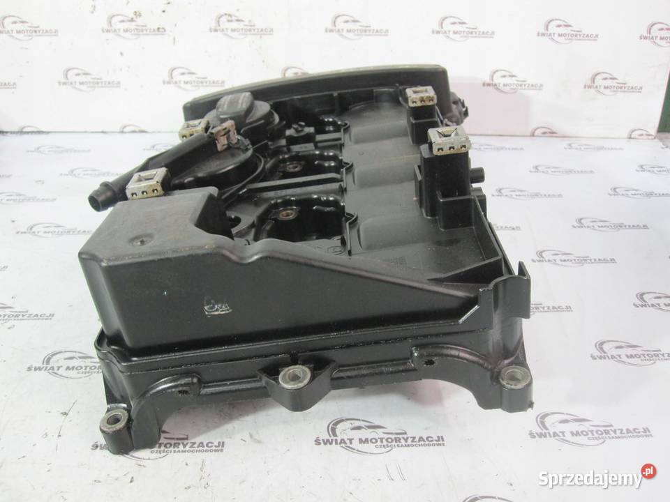 MERCEDES C180 18 271946 143 06R pokrywa zaworów osobowe świętokrzyskie sprzedam