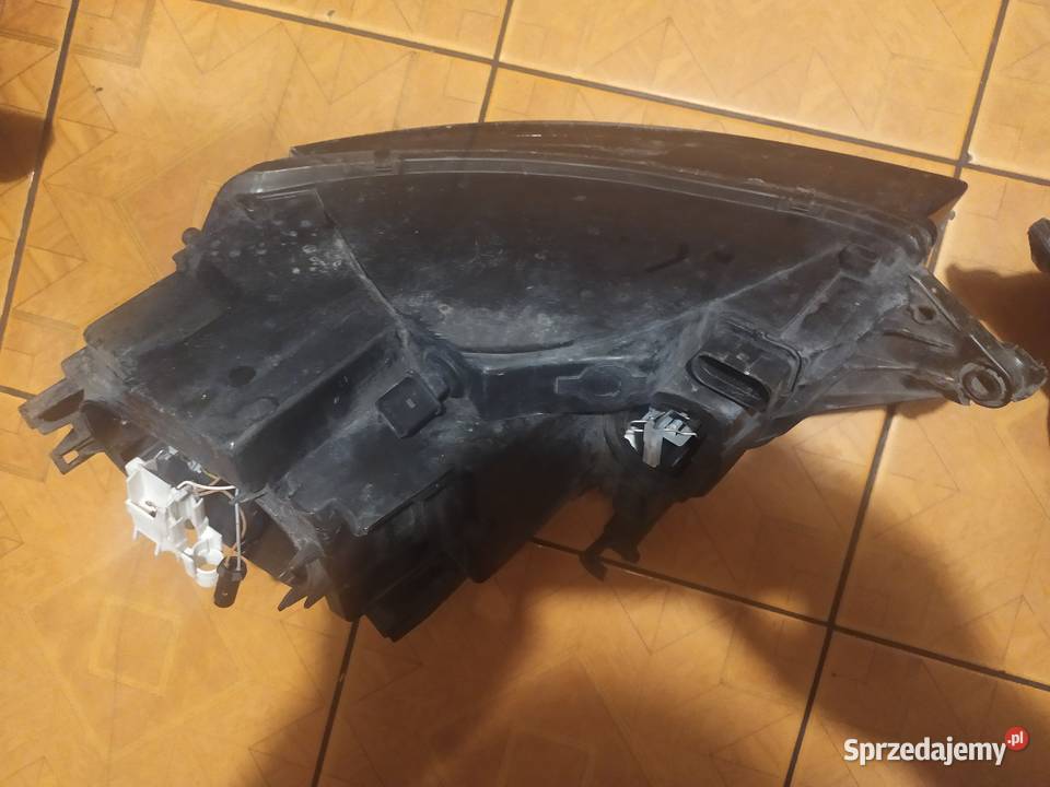 LAMPA LEWA PRAWA PRZOD PRZEDNIA AUDI TT 8N wielkopolskie Trzemeszno