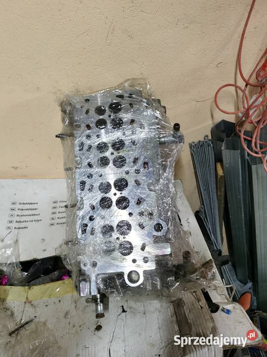 Sprzedam części do Toyoty Avensis z 2008 r