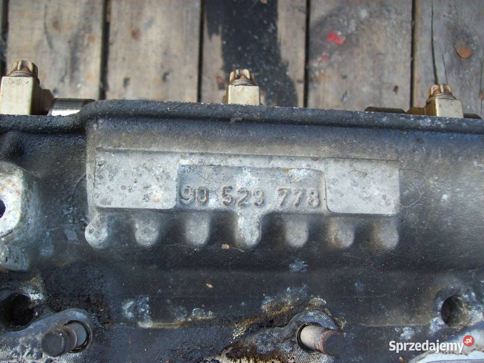 Corsa B 12 16V Glowica z walkami 90529778 głowice cylindrów Mińsk Mazowiecki