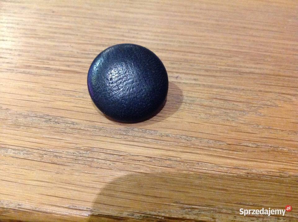 Guzik Czarny Skórzany do Kurtki Płaszcza Nowa Sól