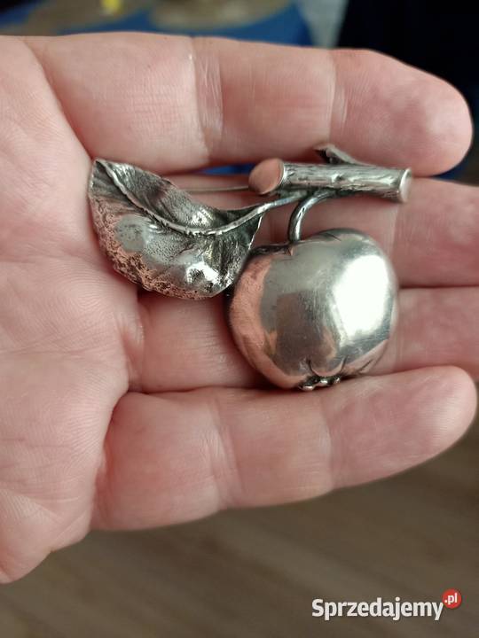 SREBRNA BROSZKA sprzedam