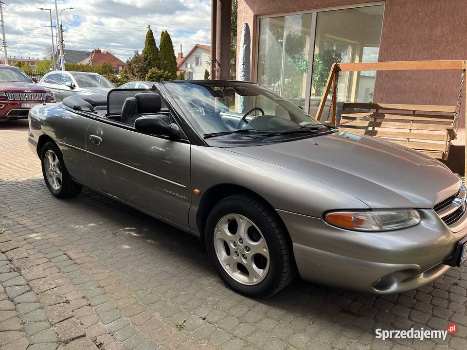 CHRYSLER STATUS CABRIOLET 25 AUTOMAT Łapy