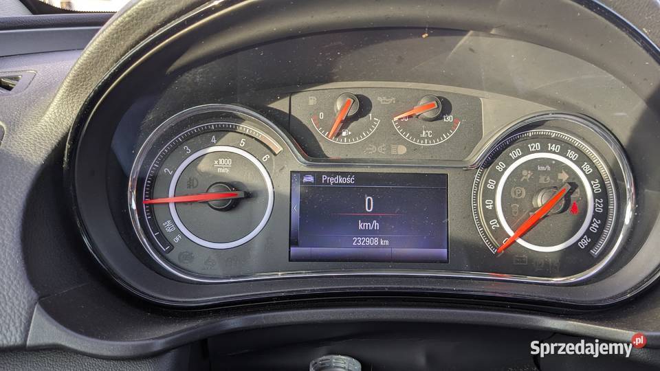 Opel Insignia kombi 20 D