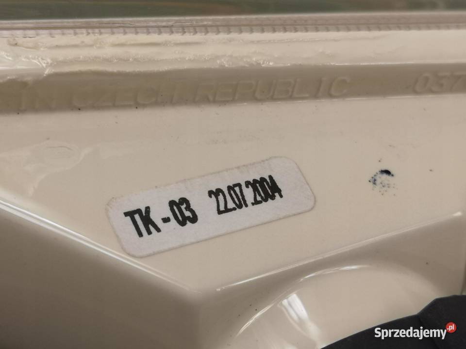 LAMPA HALOGEN PRAWY FORD FOCUS 19982004 NOWY