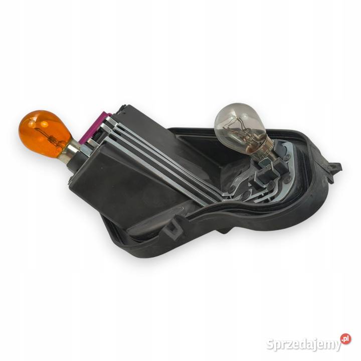 WKŁAD TYLNEJ LAMPY LEWY Renault Megane III kombi Chełm