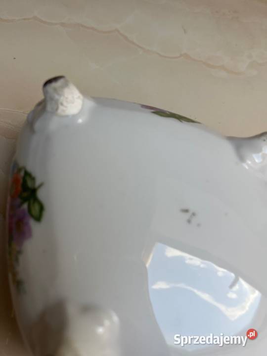 Puzderko szkatułka Z bukiecikami na białej Porcelana i szkło Gdańsk sprzedam