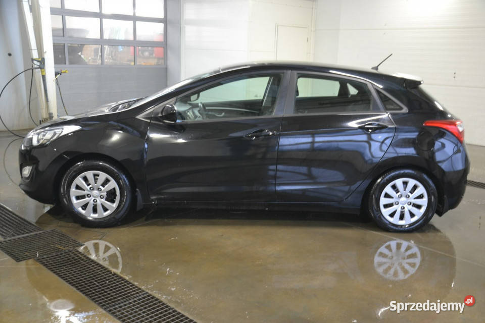 Hyundai i30 14 benzyna 100 ledy klimatyzacja 153475km Kęty sprzedam