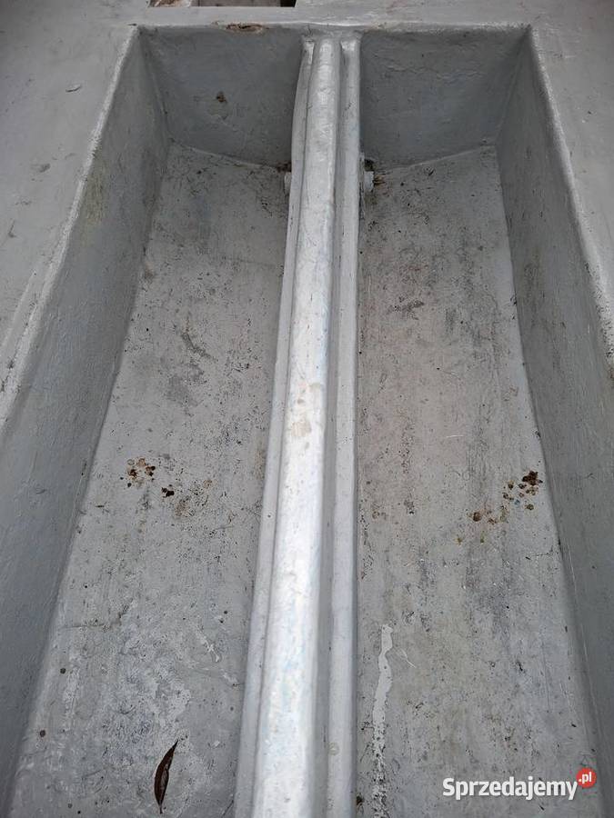 Łódka kabinowa 6 metrów długości z przyczepką świętokrzyskie