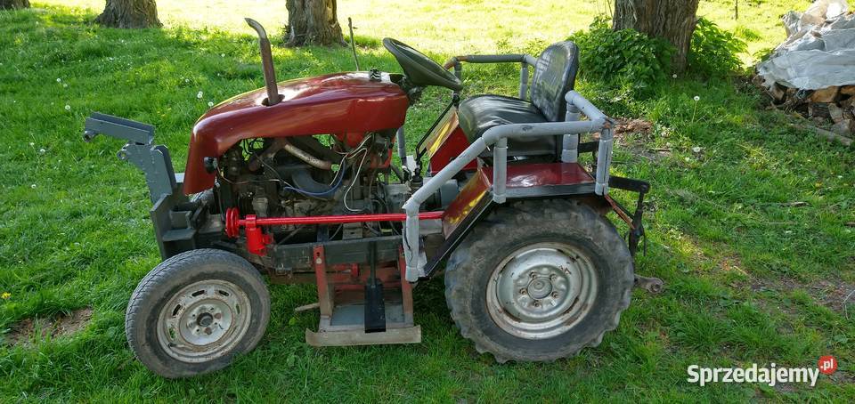 Traktorek sam Majdan Zahorodyński