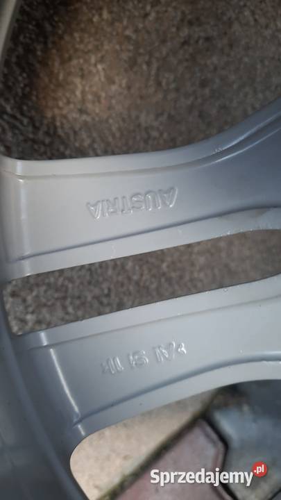 Felgi Koła BMW F30 F31 E90 E46 16 5x120 ET31 Pińczów