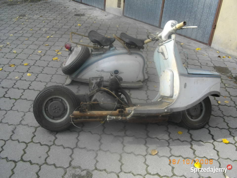 peugeot 157b zabytkowy skuter dwusuwowy Mrowino