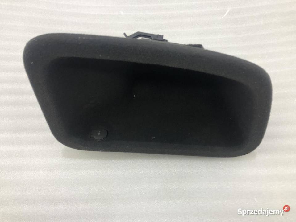 BOCZEK SCHOWEK BAGAŻNIKA AUDI A5 8T 8T8863992 Tapicerki samochodowe