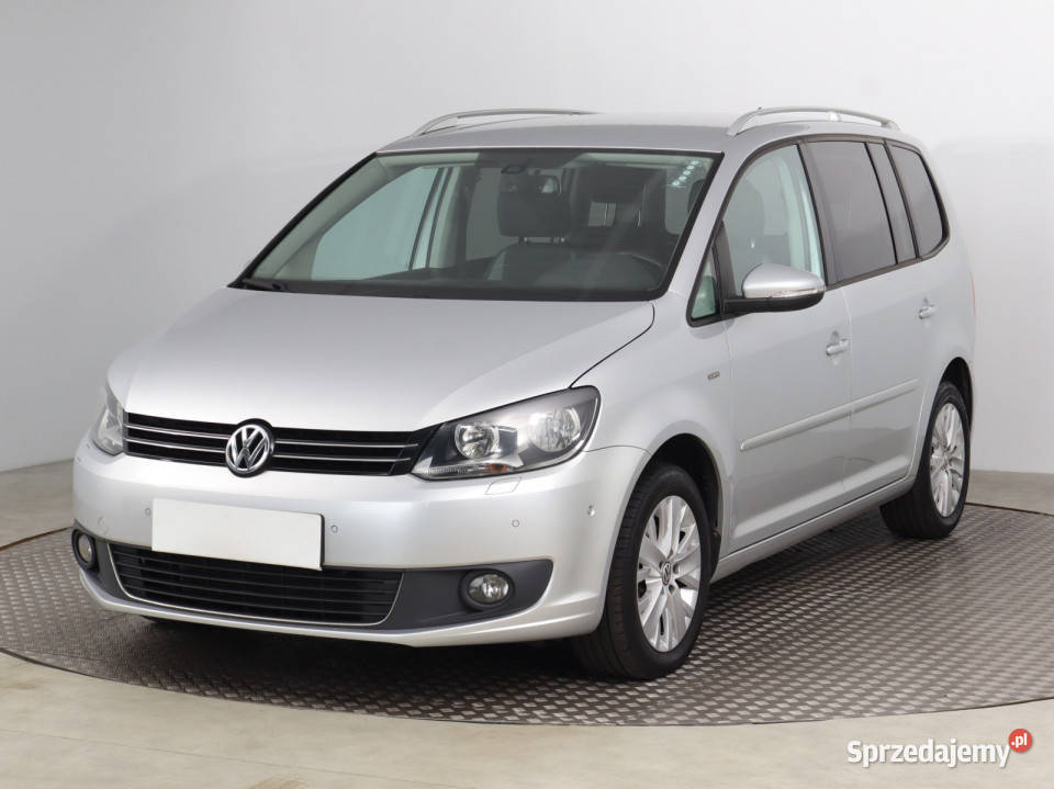 VW Touran 16 TDI asystent parkowania Bielany Wrocławskie