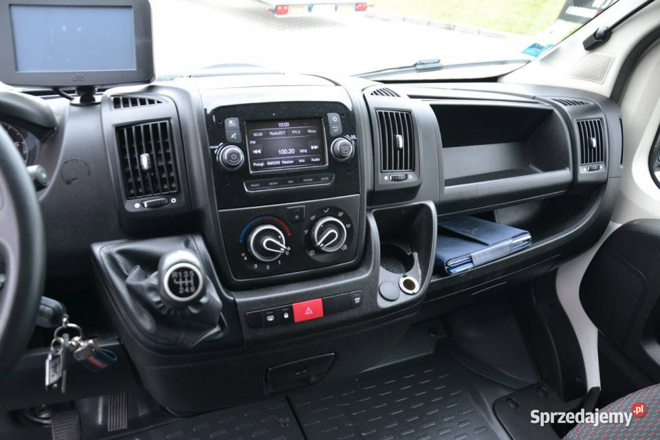 Peugeot Boxer 22 hdi 165 model 2022r ambulans manualna małopolskie Kęty sprzedam