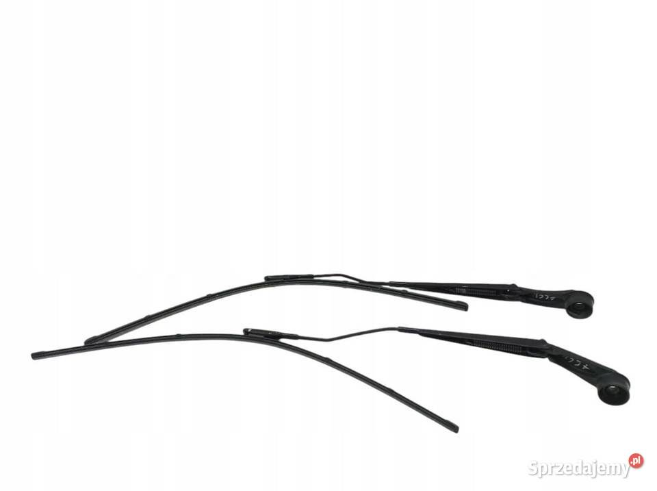 RAMIONA WYCIERACZEK PRZÓD EUROPA Ford Transit Rok produkcji 2017