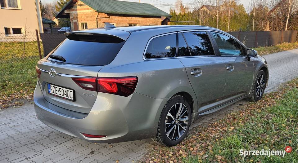 Toyota Avensis LPG nieuszkodzony Świlcza