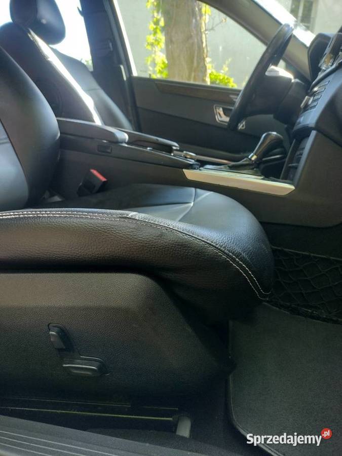 Okazyjnie Zadbany Mercedes E KlasaW 21220112012 poduszka powietrzna Klasa E Strzelno sprzedam
