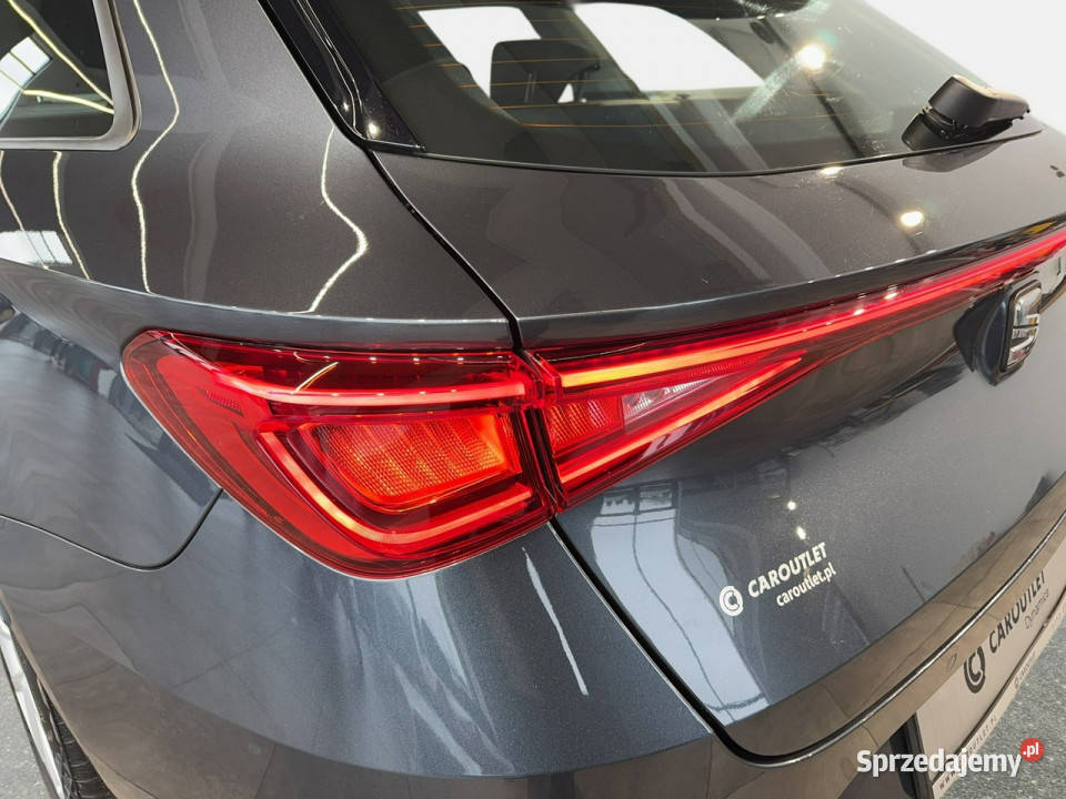 Seat Leon Sportstourer VAT 23 Style 15TSI 150 M6 gniazdo USB Samochody osobowe Myślenice sprzedam