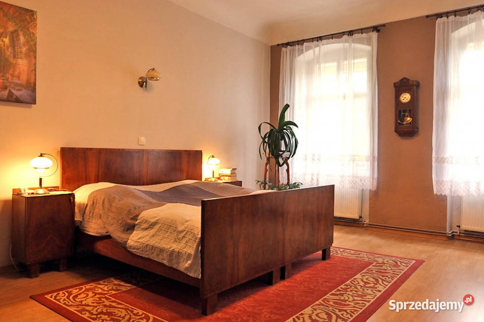 Kamienica inwestycyjna parking 8 aut centrum 500.37m2 Cieszyn