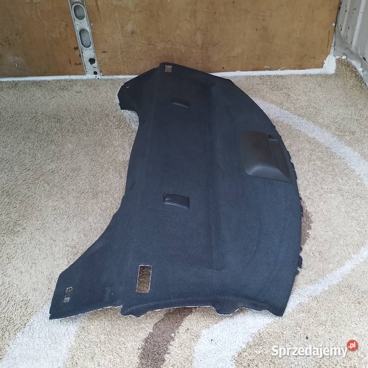 Półka tylna z światłem stop Toyota Avensis T25 Wyszków