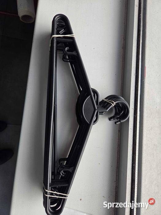 Wieszaki ubraniowe Standard i z klipsami