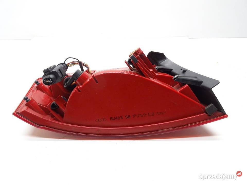 LAMPA PRAWY TYŁ PRAWA TYLNA 8T0945096D AUDI A5